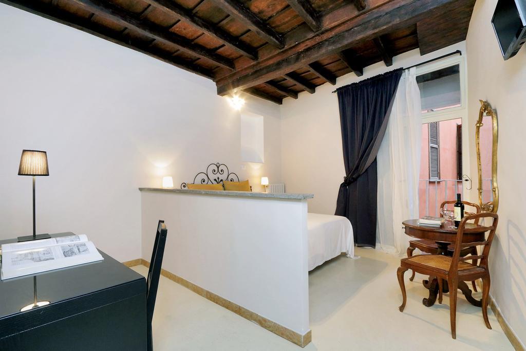 Sangallo - Residenze Romanae * Roma